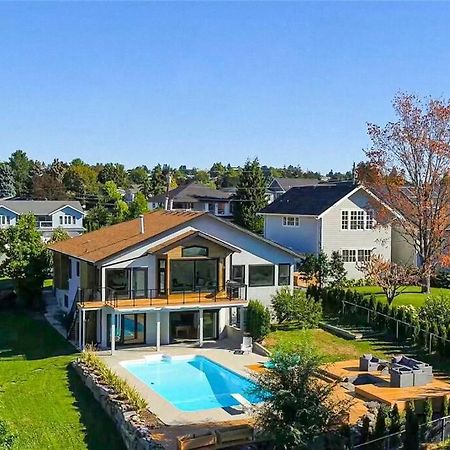 Luxurious 5 Bedroom House With Pool & Sauna West Kelowna Eksteriør bilde
