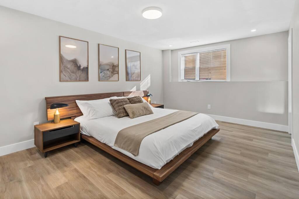 Luxurious 5 Bedroom House With Pool & Sauna West Kelowna Eksteriør bilde
