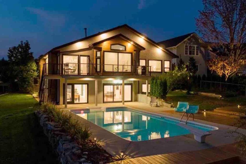 Luxurious 5 Bedroom House With Pool & Sauna West Kelowna Eksteriør bilde
