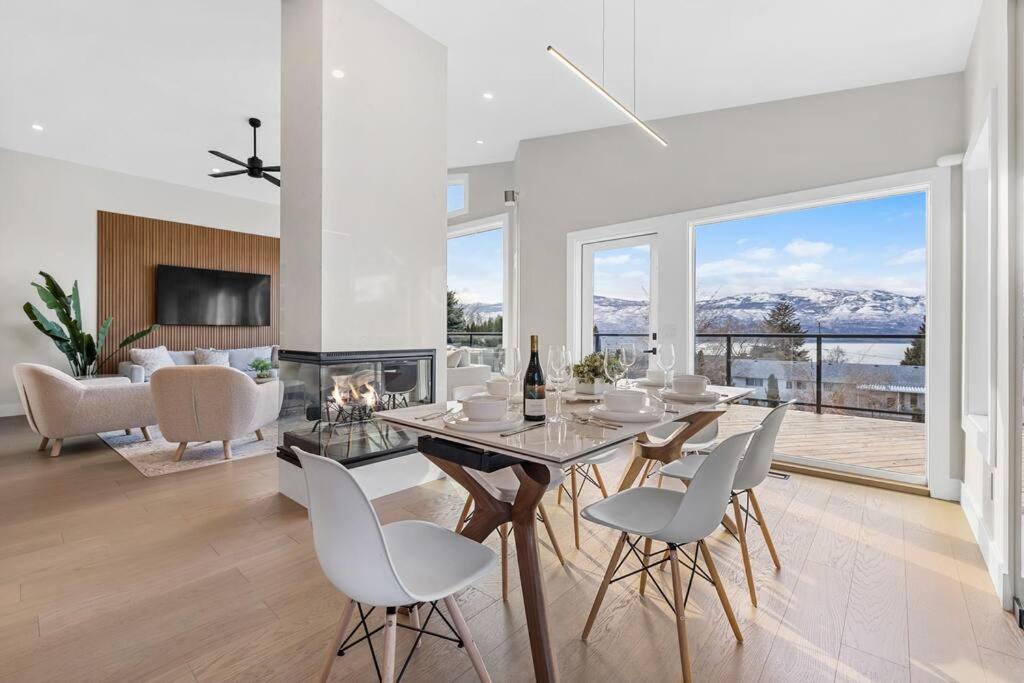 Luxurious 5 Bedroom House With Pool & Sauna West Kelowna Eksteriør bilde